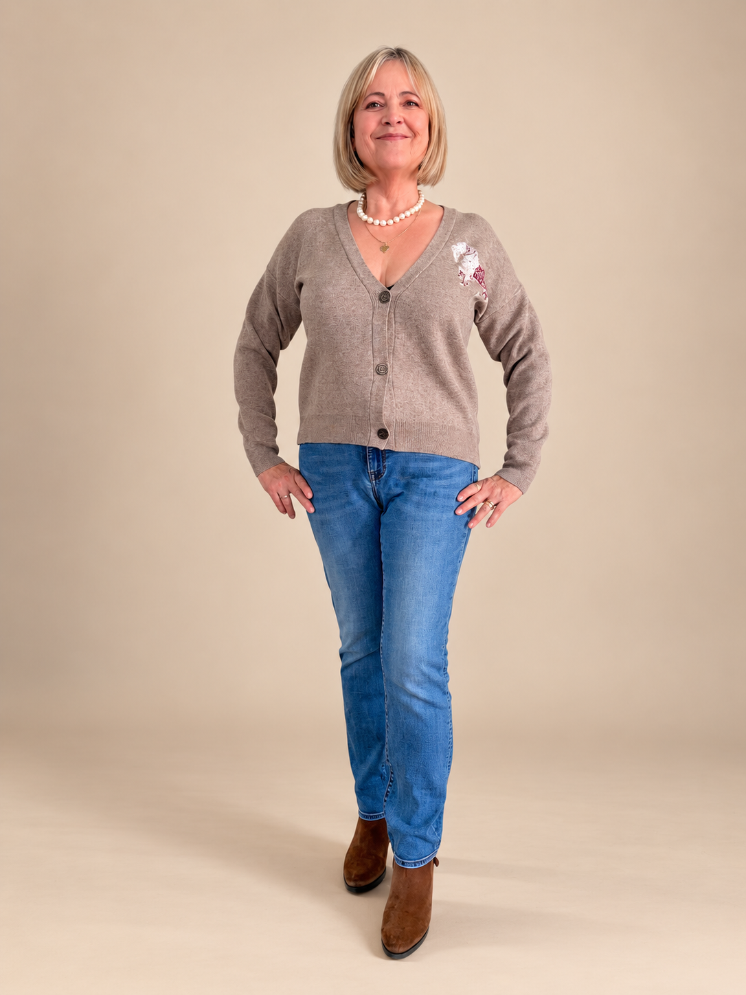 Strickjacke mit Pferdemotiv