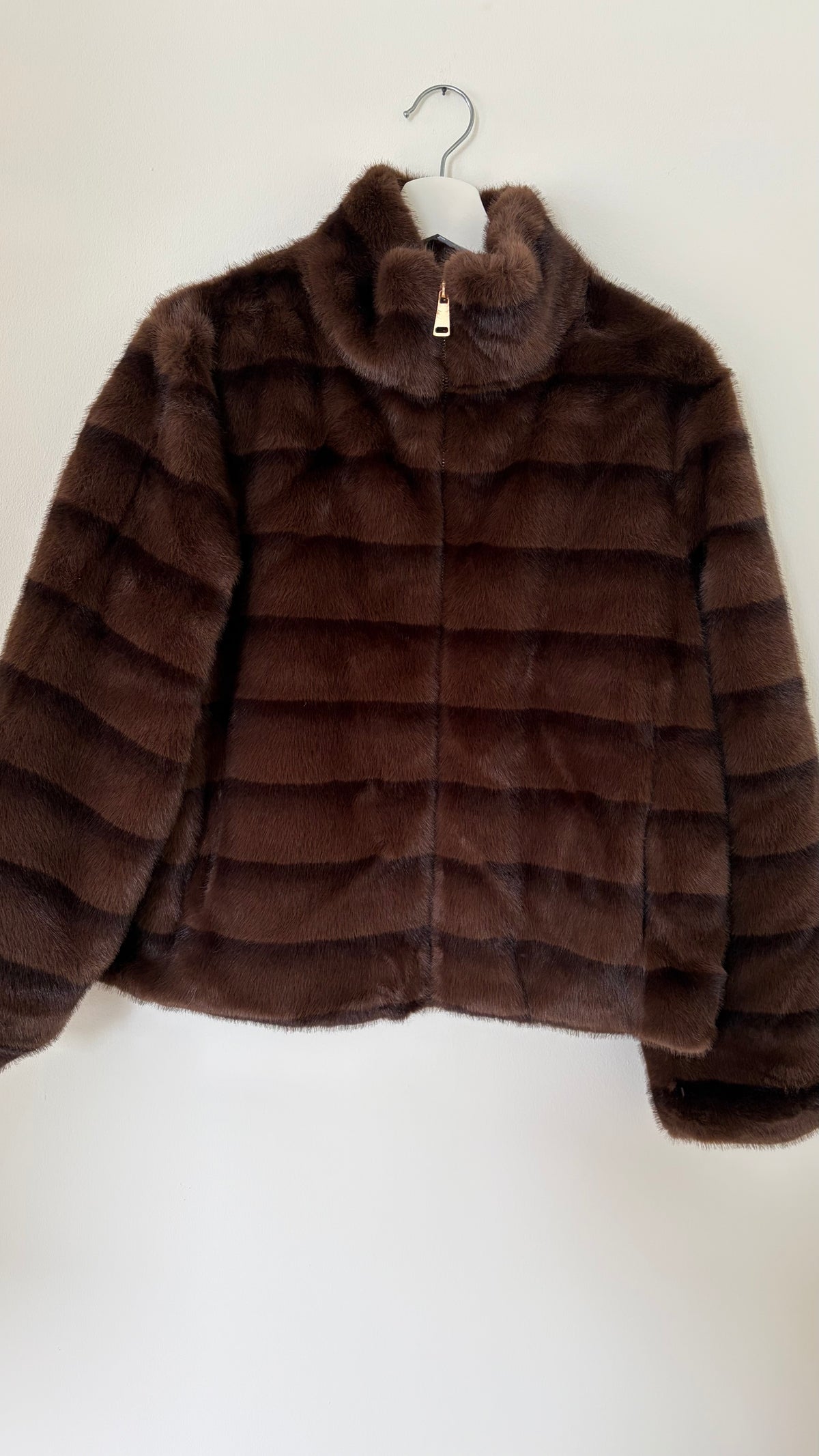 Kunstfelle Jacke gestreift mit Stehkragen