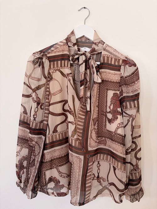 Bluse gemustert mit Schlaufe in div. Farben