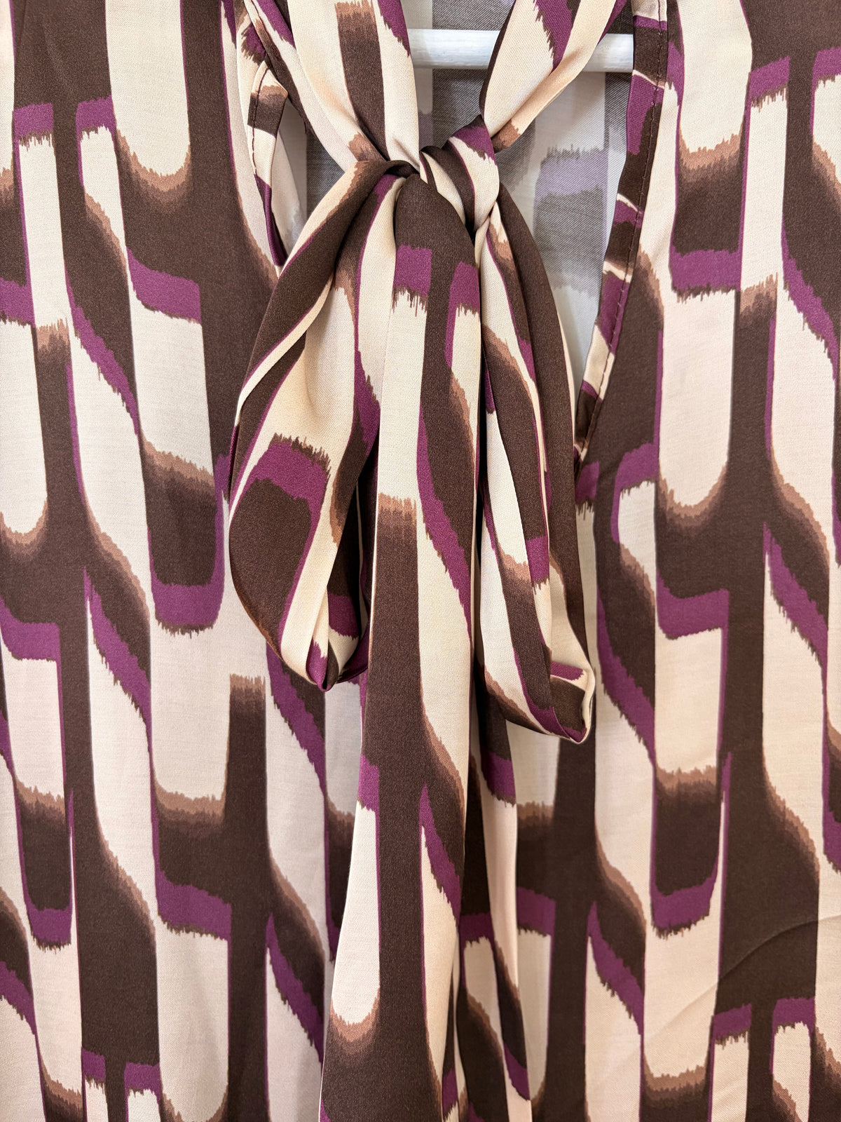 Knopflose Bluse mit Muster