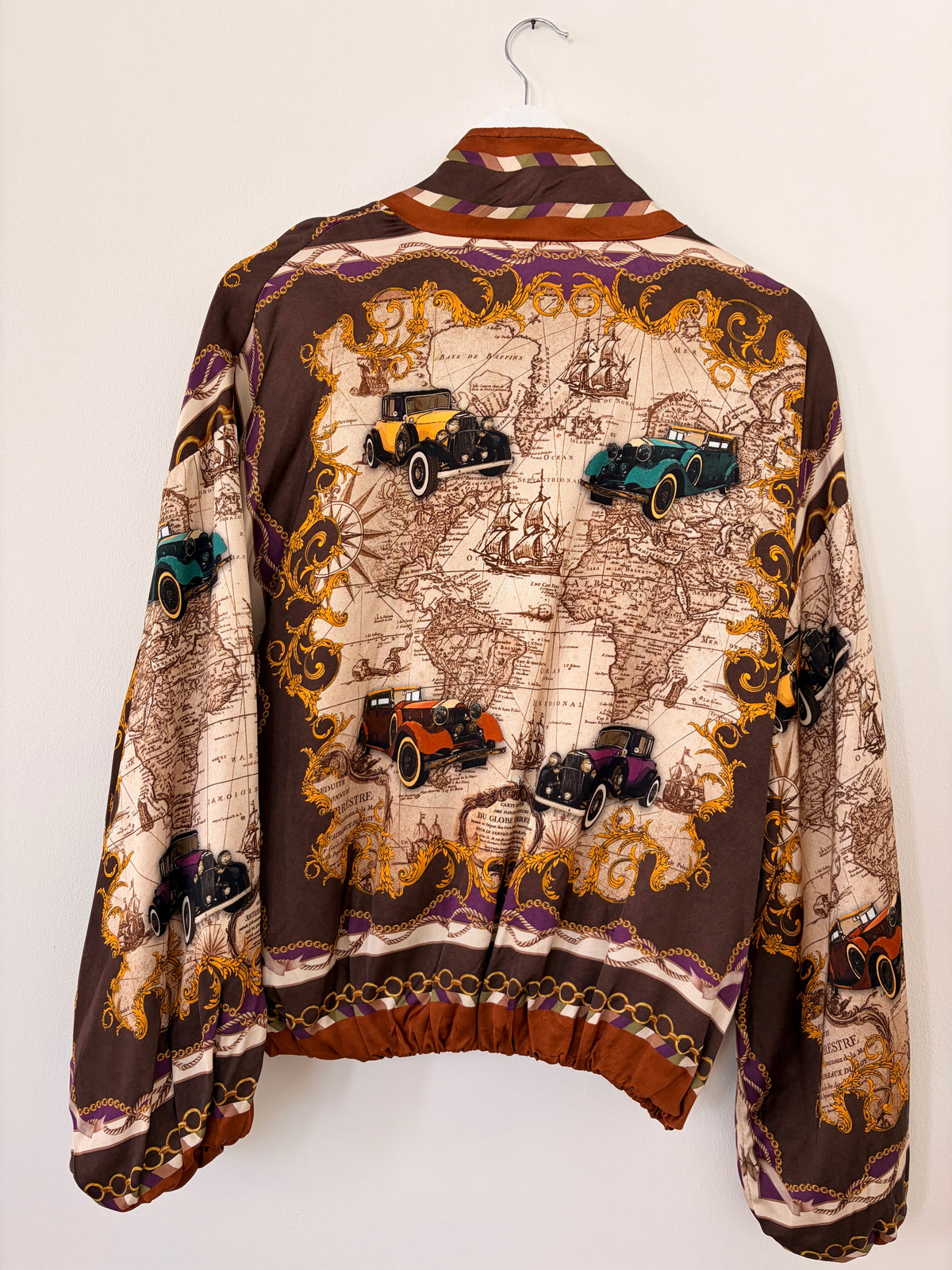 Kurzer Blouson mit Motiven