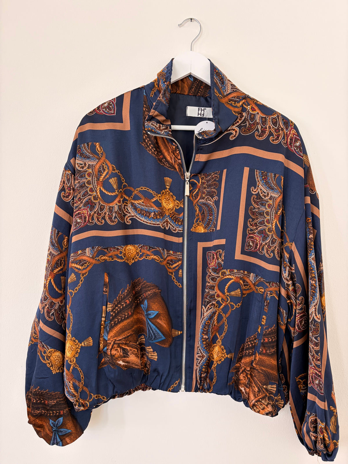 Kurzer Blouson mit Motiven