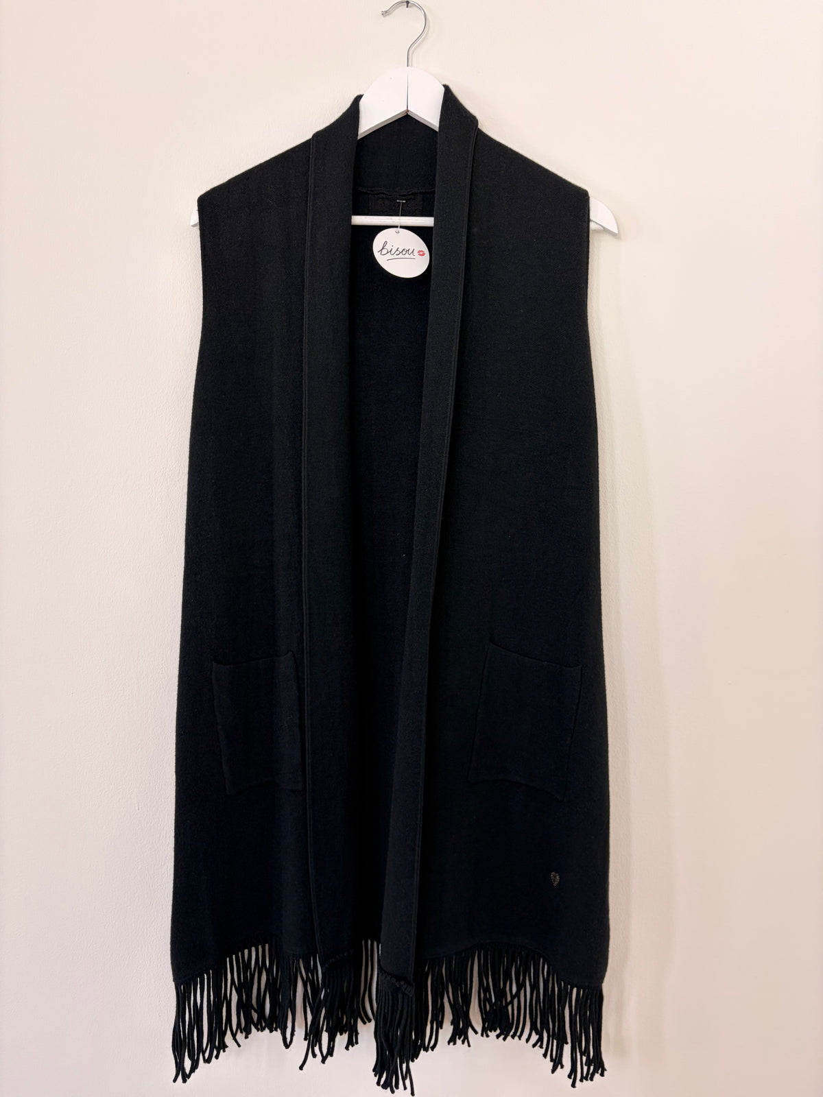 Langes Gilet mit Fransen