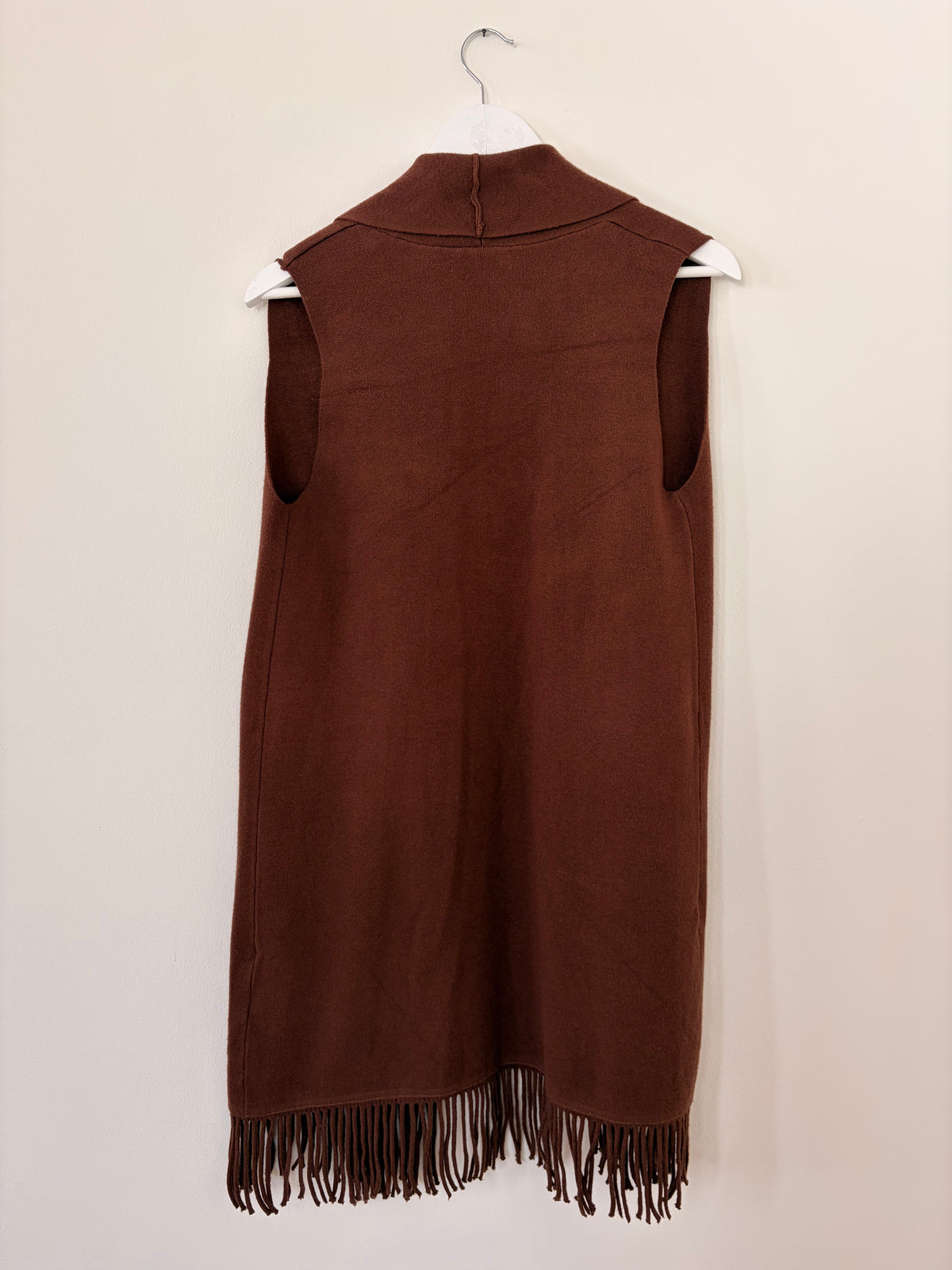 Langes Gilet mit Fransen