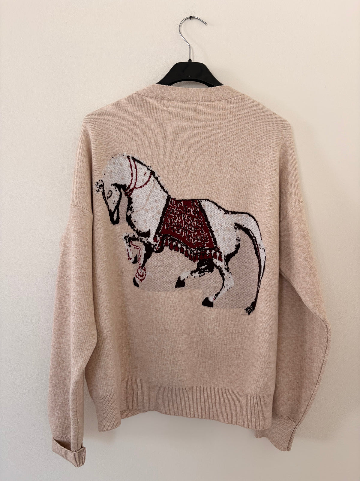 Strickjacke mit Pferdemotiv