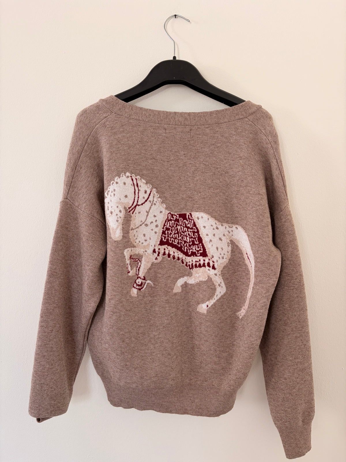 Strickjacke mit Pferdemotiv